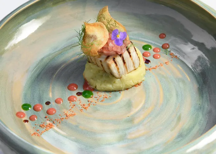 Marina - Preferred & فندق