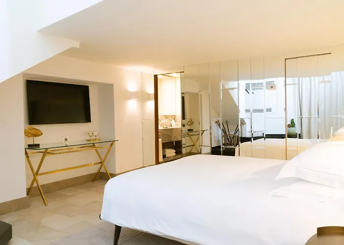 Marina - Preferred & فندق