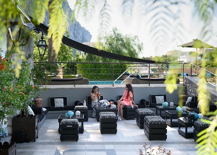 Ξενοδοχείο Marina 5*