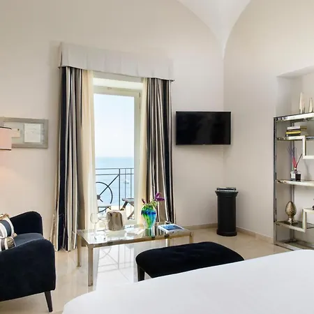 Marina - Preferred & Hotel Capri