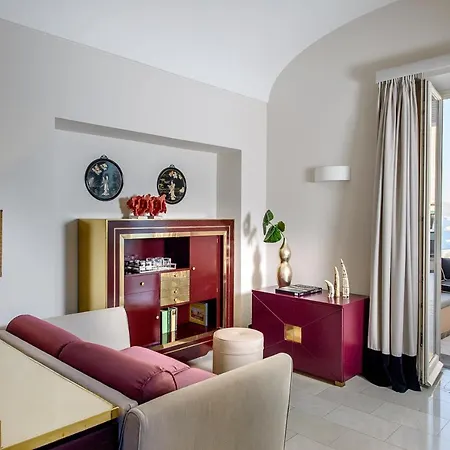 فندق Marina كابري