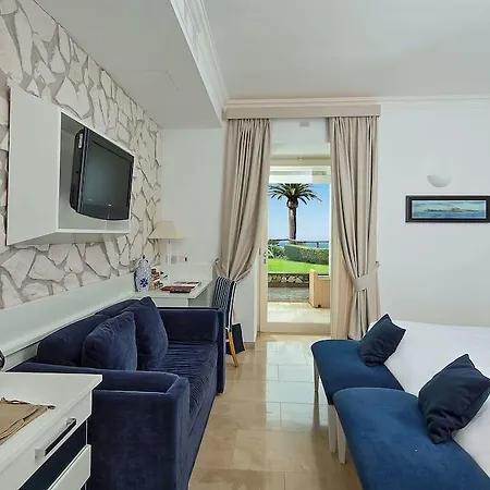 فندق مارينا هوتل آند سبا 5*