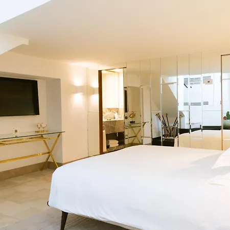 Marina - Preferred & Hotel